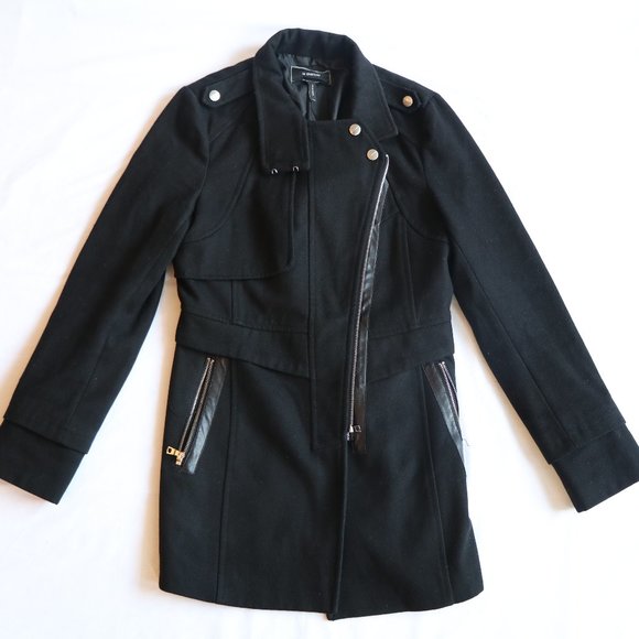 Black Zip-up Fall/Winter Coat - Picture 1 of 6